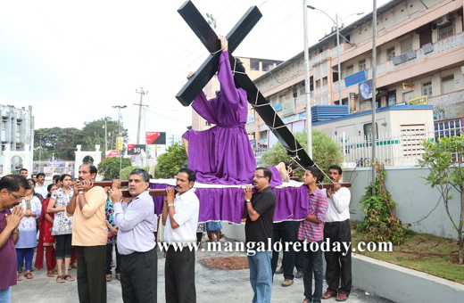 Good Friday in Mangalore